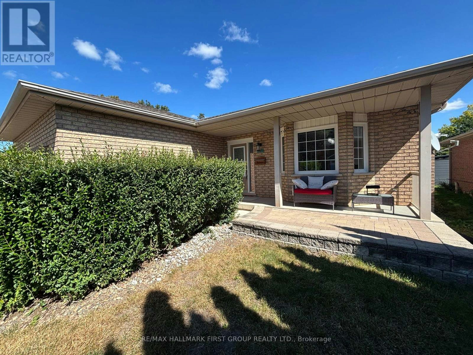 UPPER-640 Pinewood Drive, Peterborough, ON, K9K 1L2 - 18