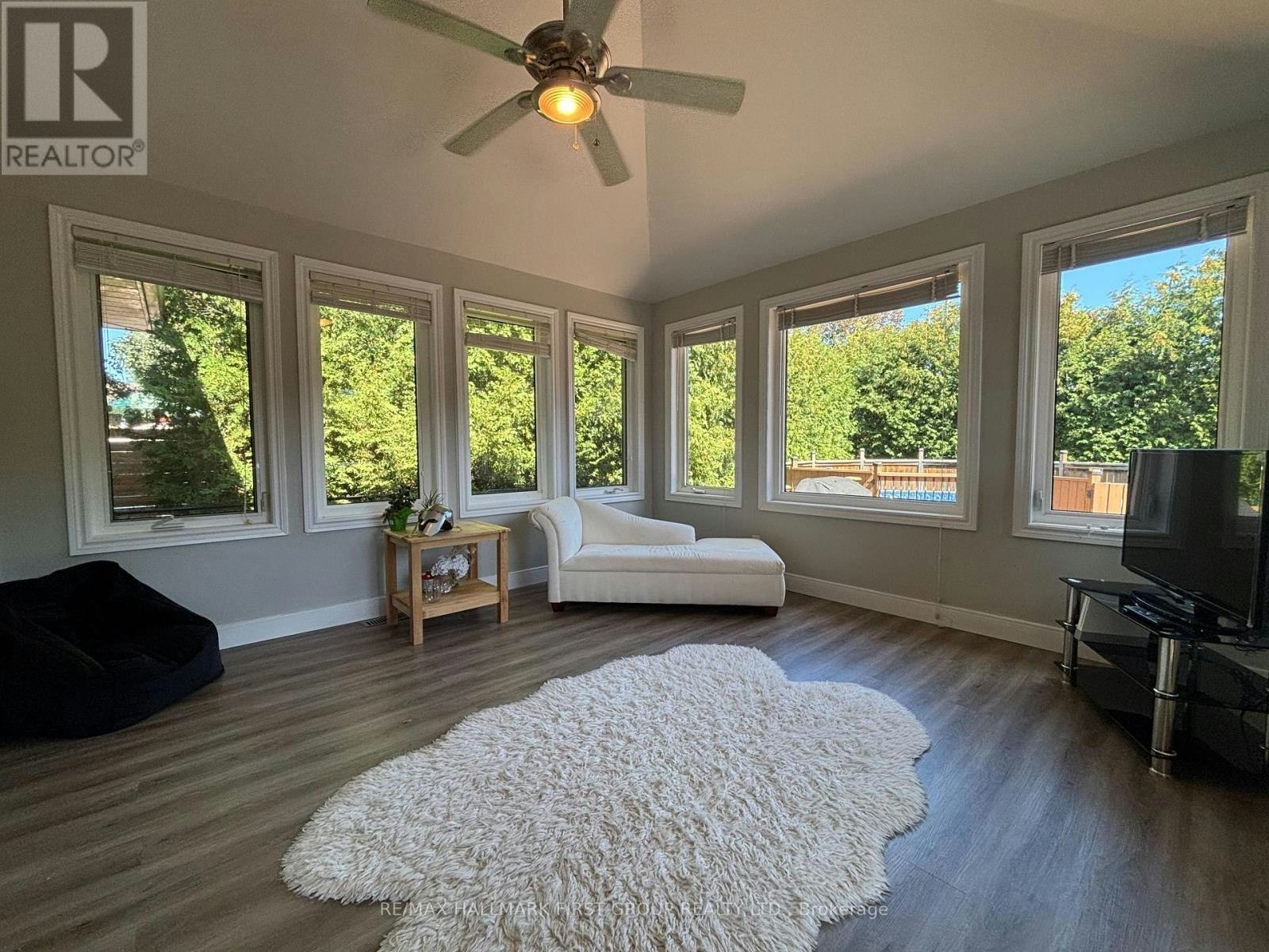 UPPER-640 Pinewood Drive, Peterborough, ON, K9K 1L2 - 16