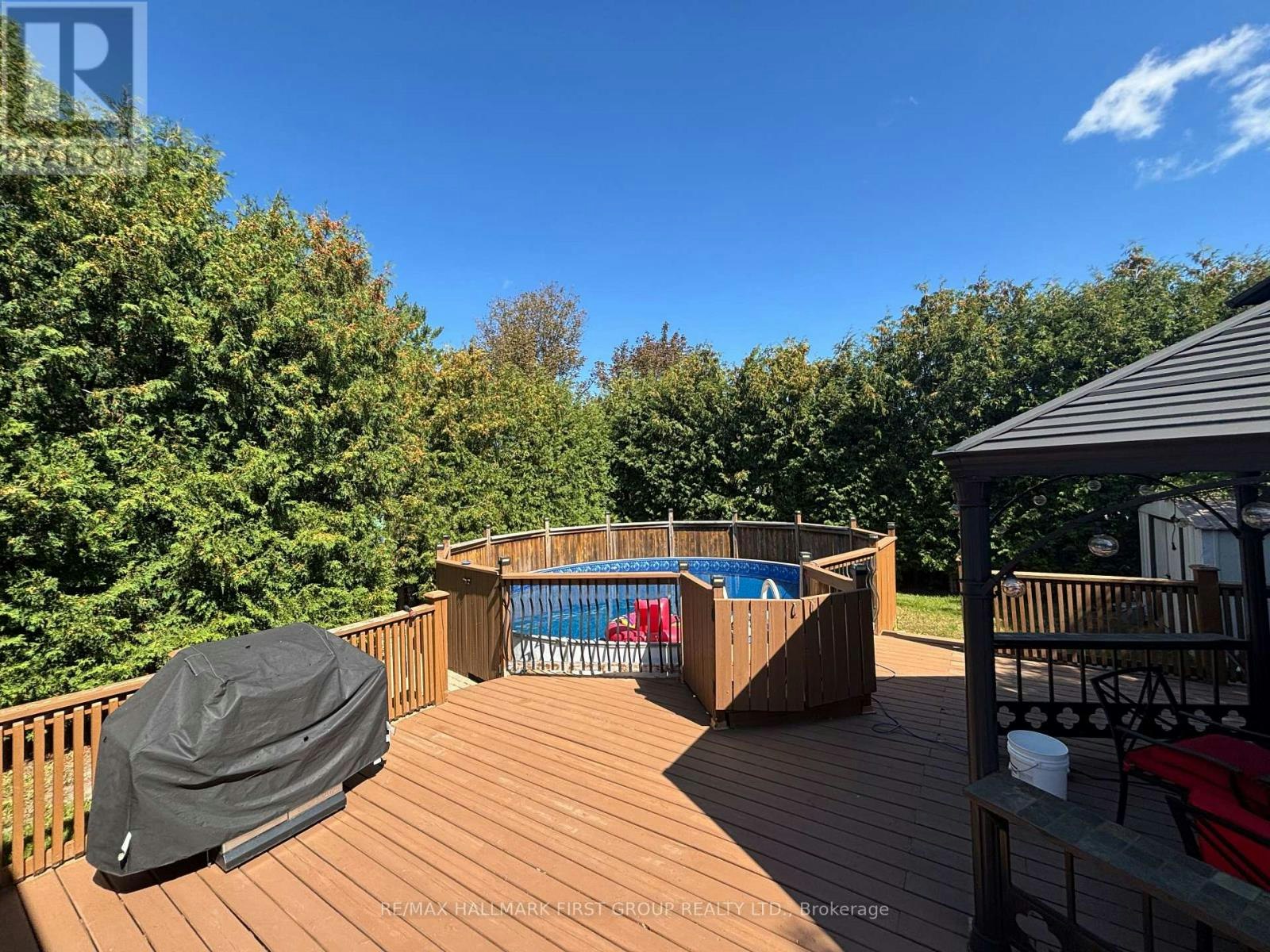 UPPER-640 Pinewood Drive, Peterborough, ON, K9K 1L2 - 25