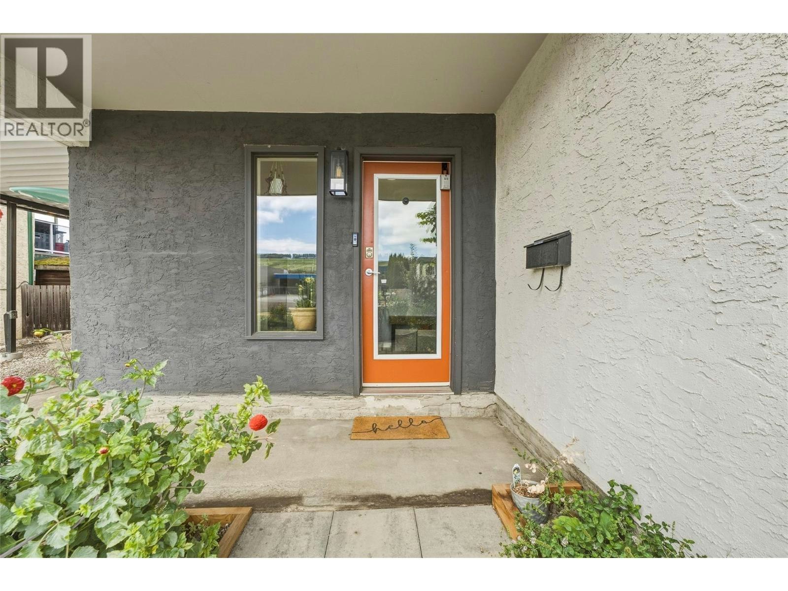 5301 27 Avenue - 3