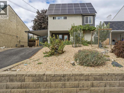 5301 27 Avenue - 2
