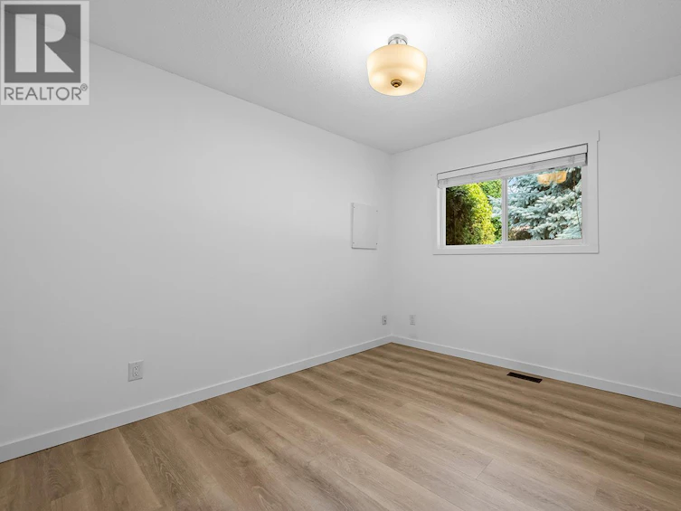 748 N Hollywood Road, Kelowna, BC, V1X 5Y7 - 20