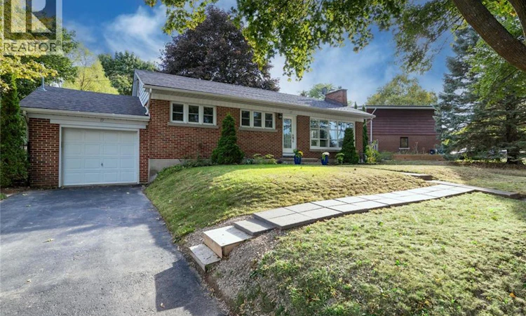 17 Orchard Crescent