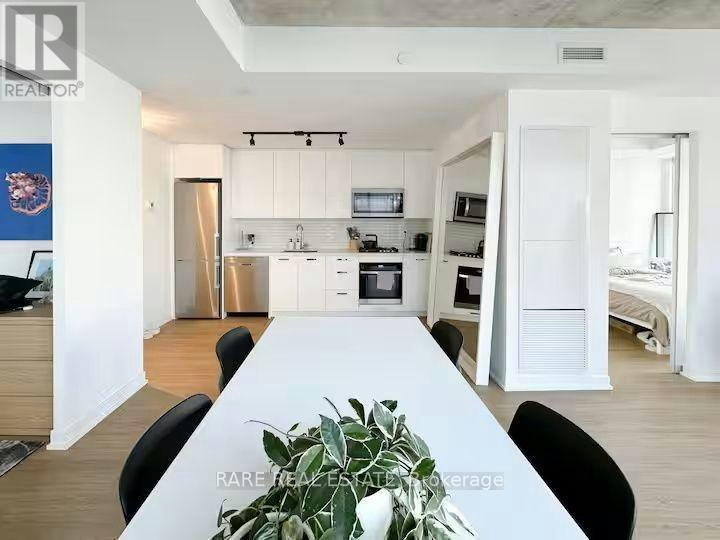 617-195 Mccaul Street, Toronto, ON, M5T 1W6 - 2