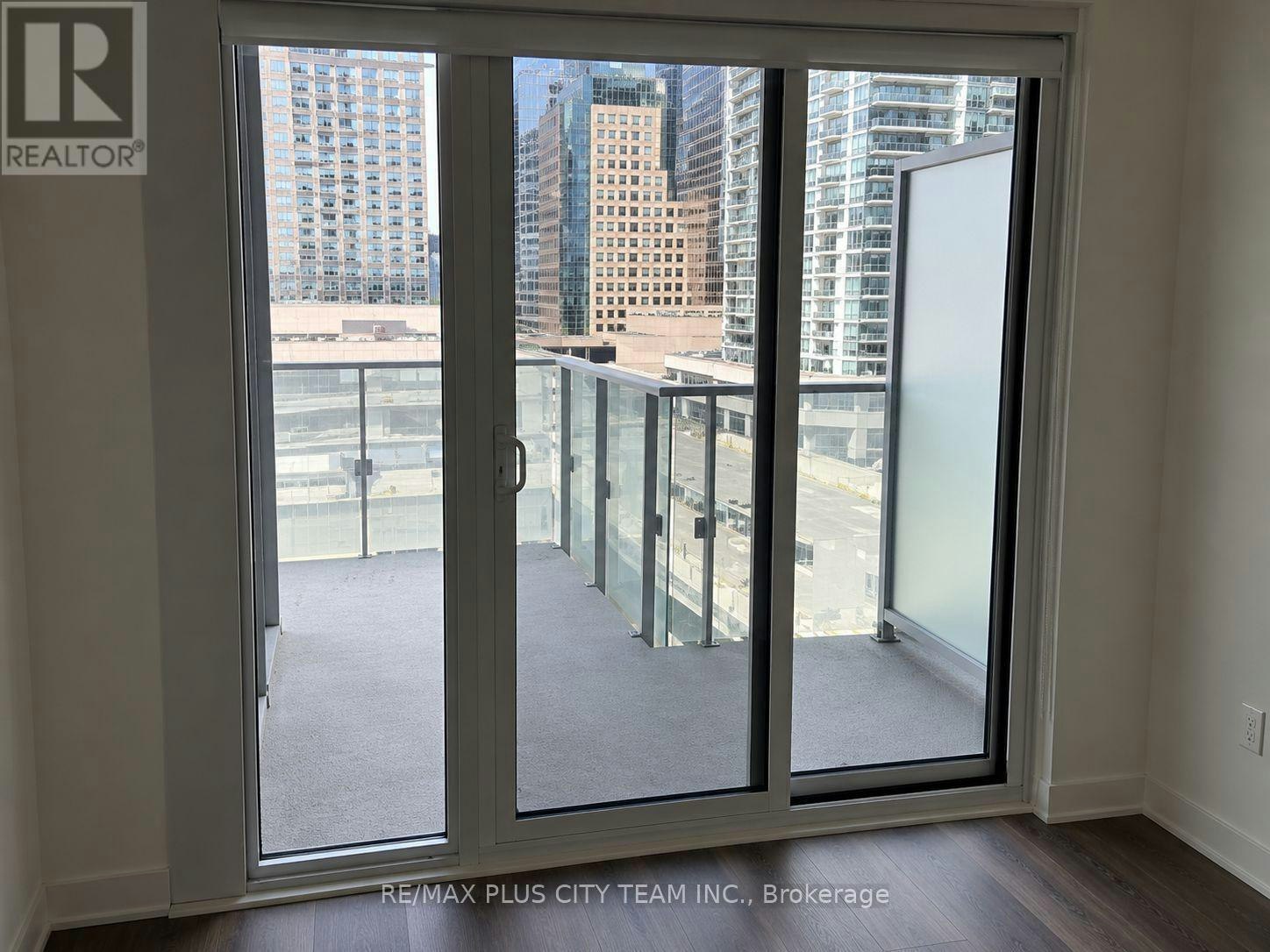 619-15 Queens Quay E, Toronto, ON, M5E 0C5 - 5