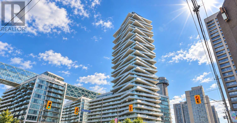 619-15 Queens Quay E, Toronto, ON, M5E 0C5