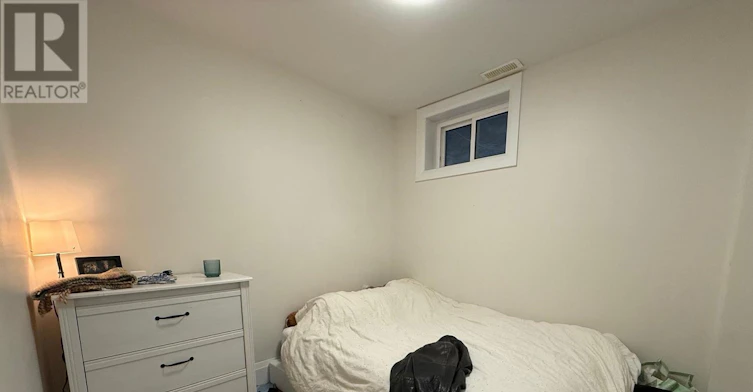 LOWER-228 Montrose Avenue, Toronto, ON, M6G 3G7 - 8