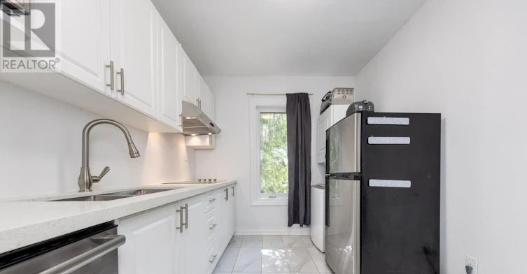 2ND FLOOR-792 Pape Avenue, Toronto, ON, M4K 3S7 - 7