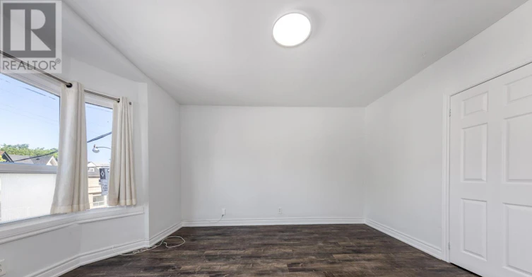 2ND FLOOR-792 Pape Avenue, Toronto, ON, M4K 3S7 - 11