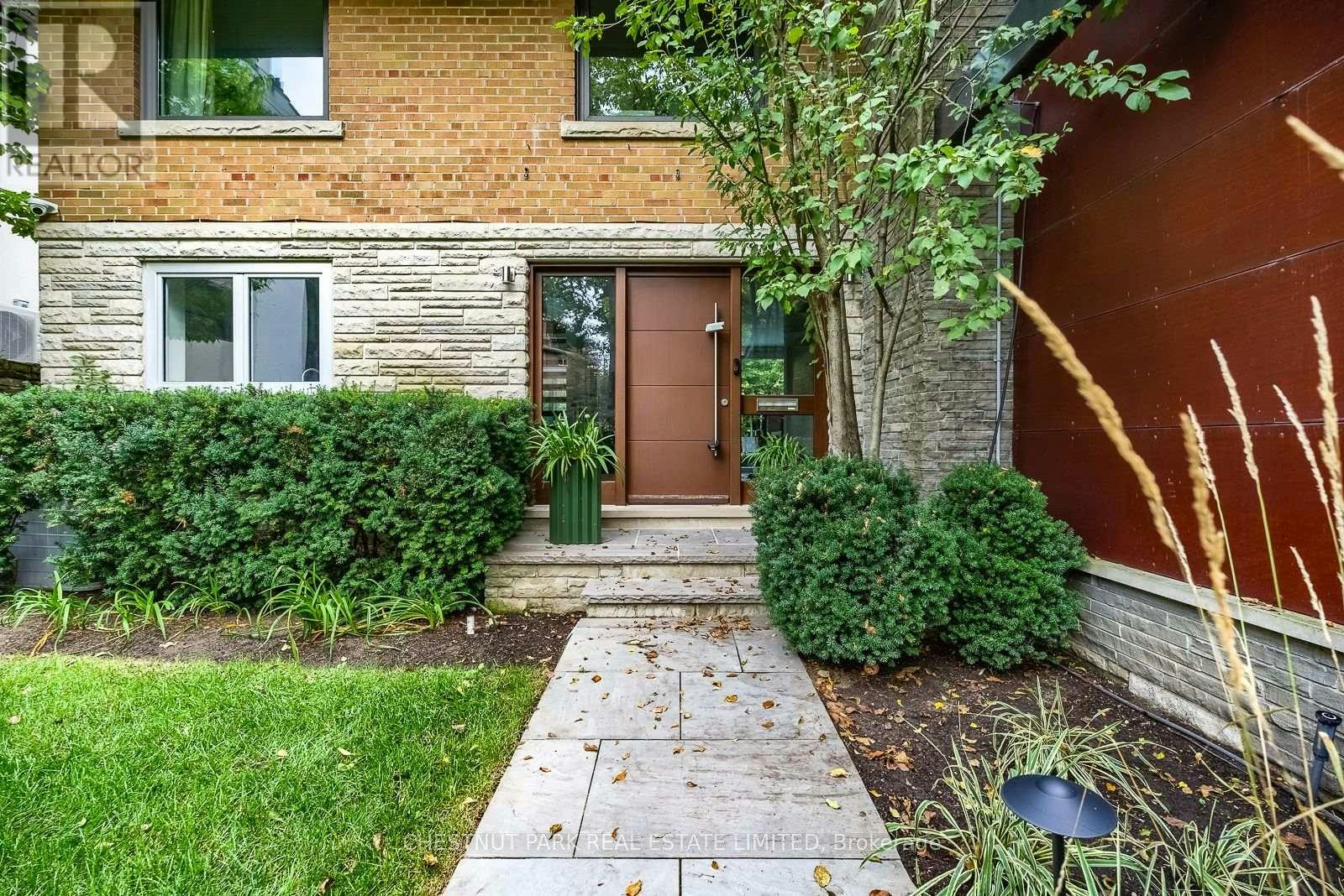 16 Fallingbrook Wood, Toronto, ON, M1N 1B8 - 3