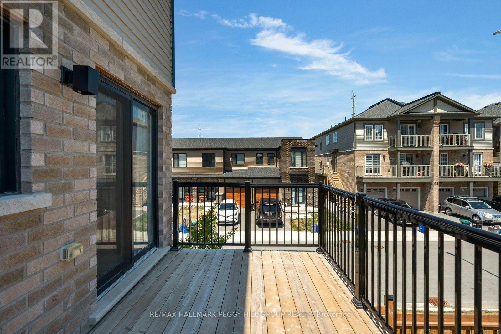 30 Pumpkin Corner Crescent, Barrie, ON, L9J 0T6 - 8