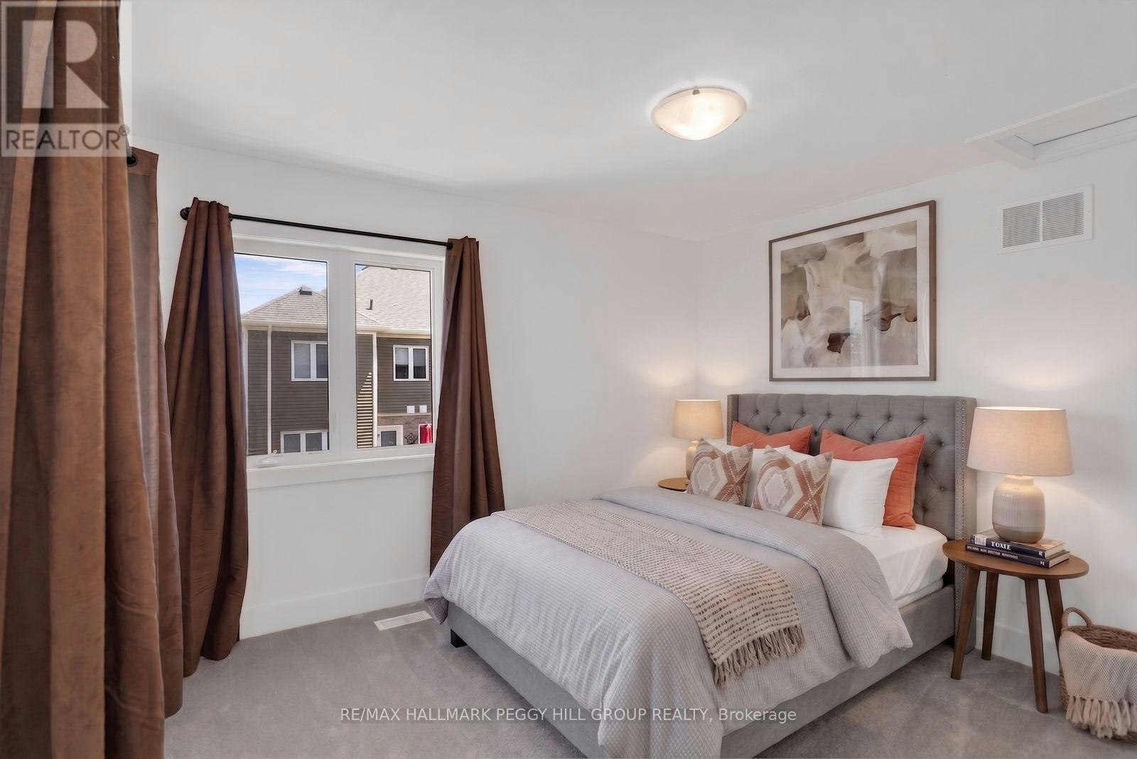30 Pumpkin Corner Crescent, Barrie, ON, L9J 0T6 - 10