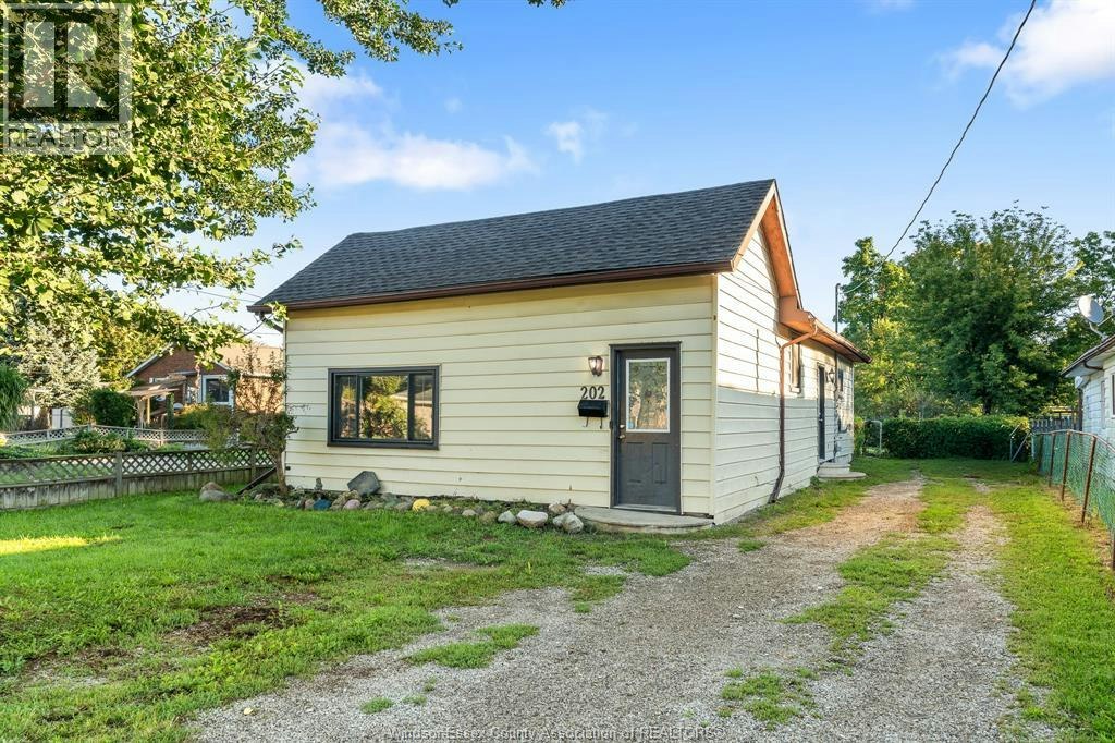202 Sandys Street, Chatham-Kent, ON, N7L 3P8 - 2