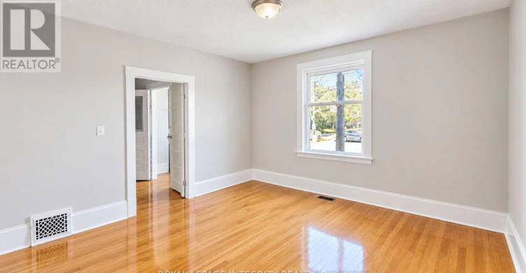 444 Gladstone Avenue, Ottawa, ON, K1R 5N8 - 4