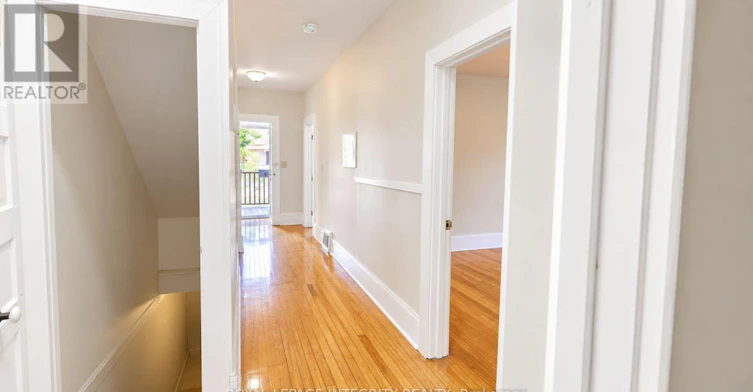 444 Gladstone Avenue, Ottawa, ON, K1R 5N8 - 5