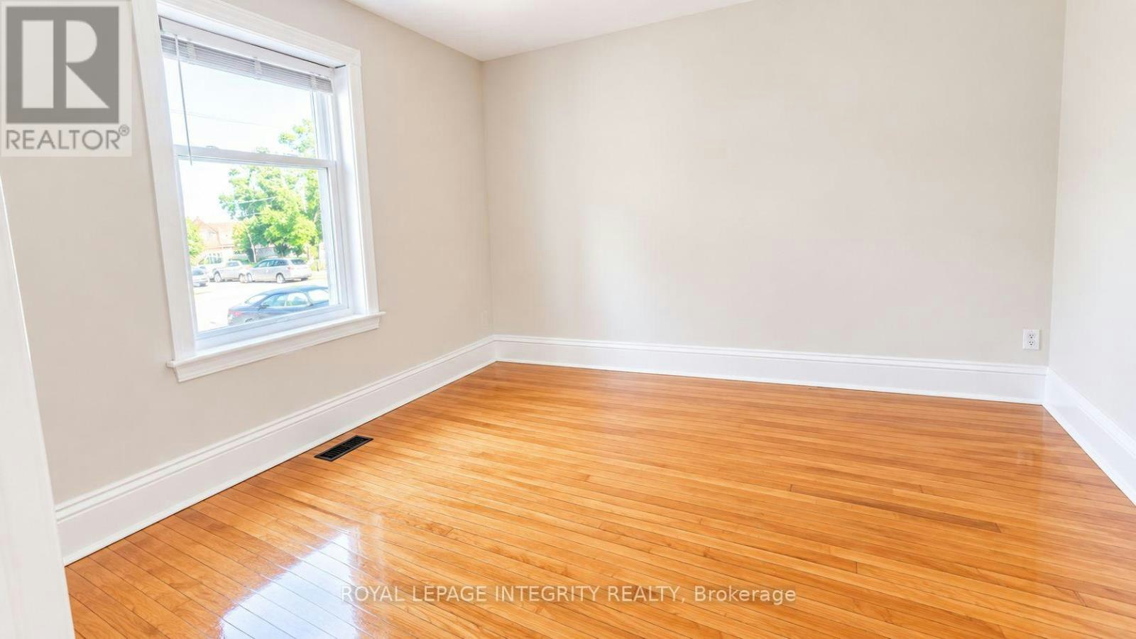 444 Gladstone Avenue, Ottawa, ON, K1R 5N8 - 3