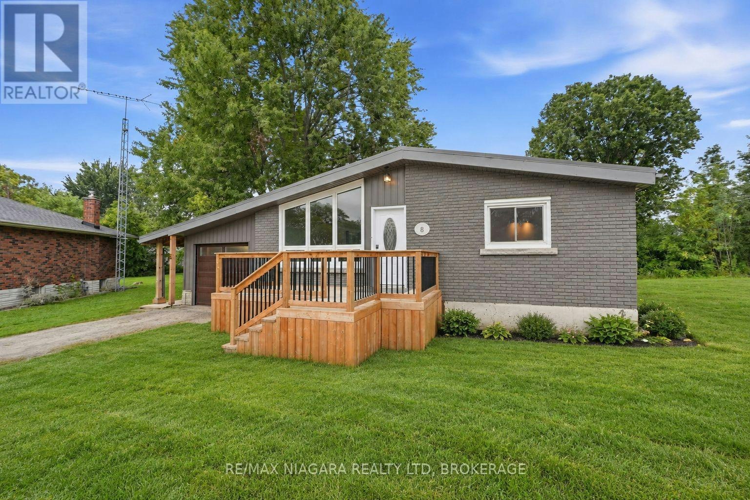 8 Crescent Drive NORTH, Welland, ON, L3B 5L2