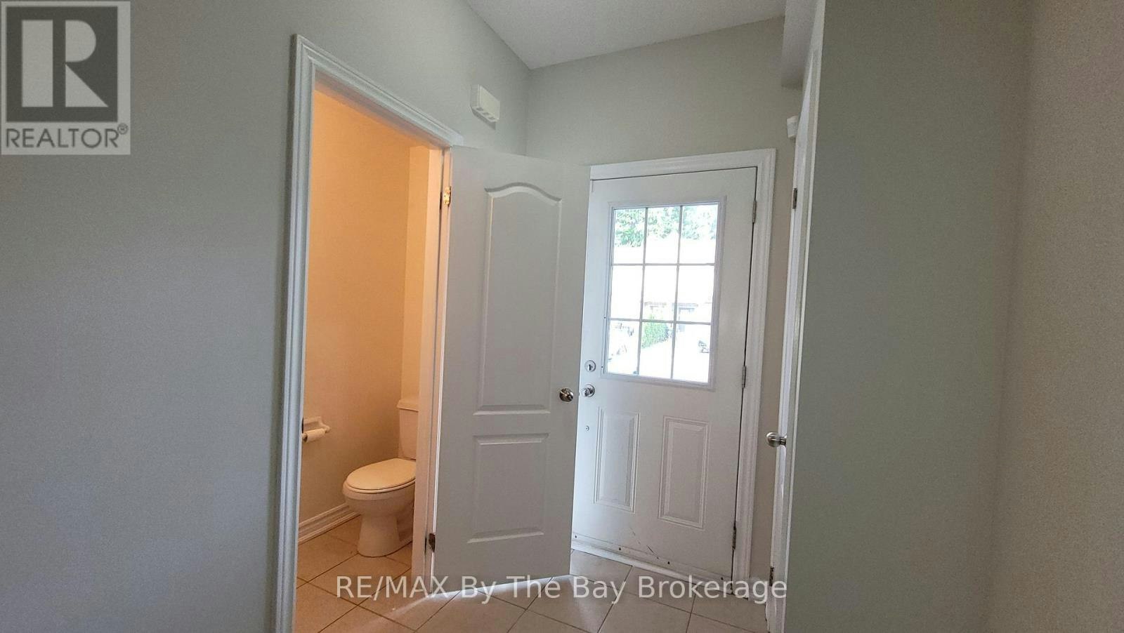28 Arcadia Drive, Wasaga Beach, ON, L9Z 3C7 - 13