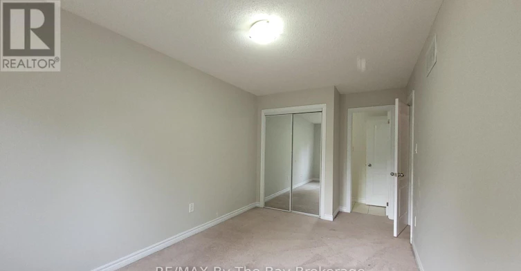 28 Arcadia Drive, Wasaga Beach, ON, L9Z 3C7 - 25