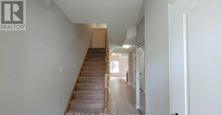 28 Arcadia Drive, Wasaga Beach, ON, L9Z 3C7 - 14