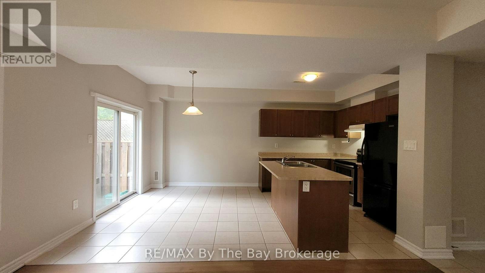 28 Arcadia Drive, Wasaga Beach, ON, L9Z 3C7 - 6