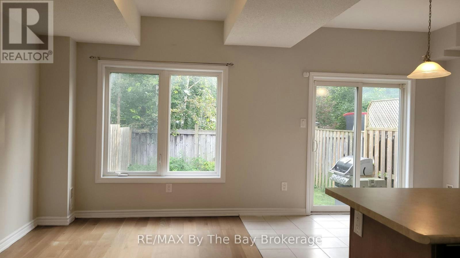 28 Arcadia Drive, Wasaga Beach, ON, L9Z 3C7 - 8