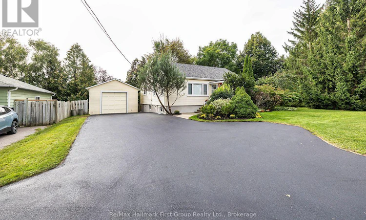 1692 Scugog Street