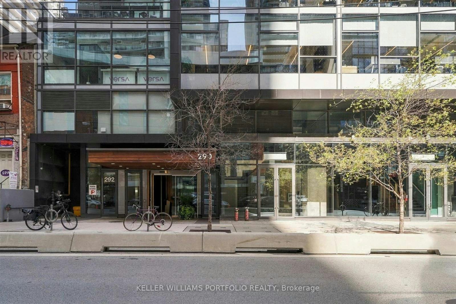 3001-290 Adelaide Street, Toronto, ON, M5V 0P3 - 5