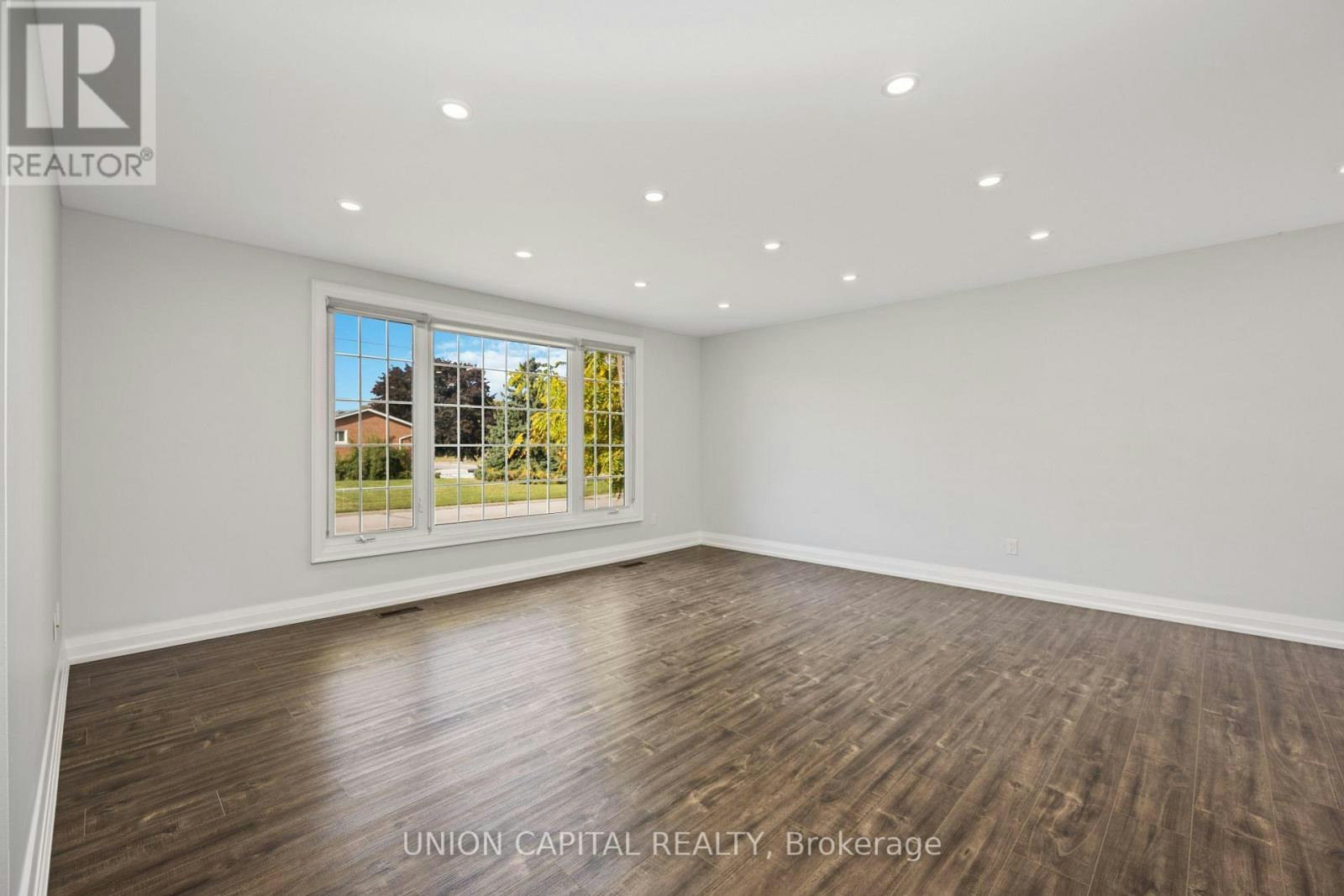 MAIN-50 Burningham Crescent, Ajax, ON, L1S 6A2 - 8