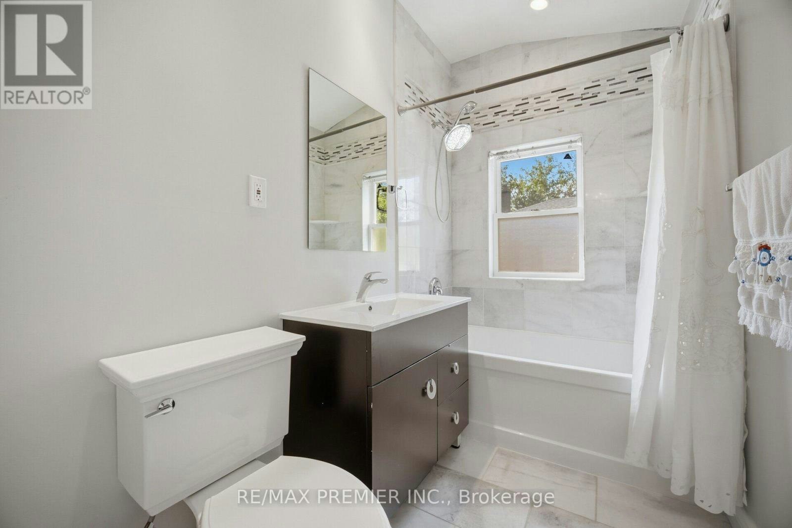 1474 Service Road SOUTH, Mississauga, ON, L5E 1V6 - 23