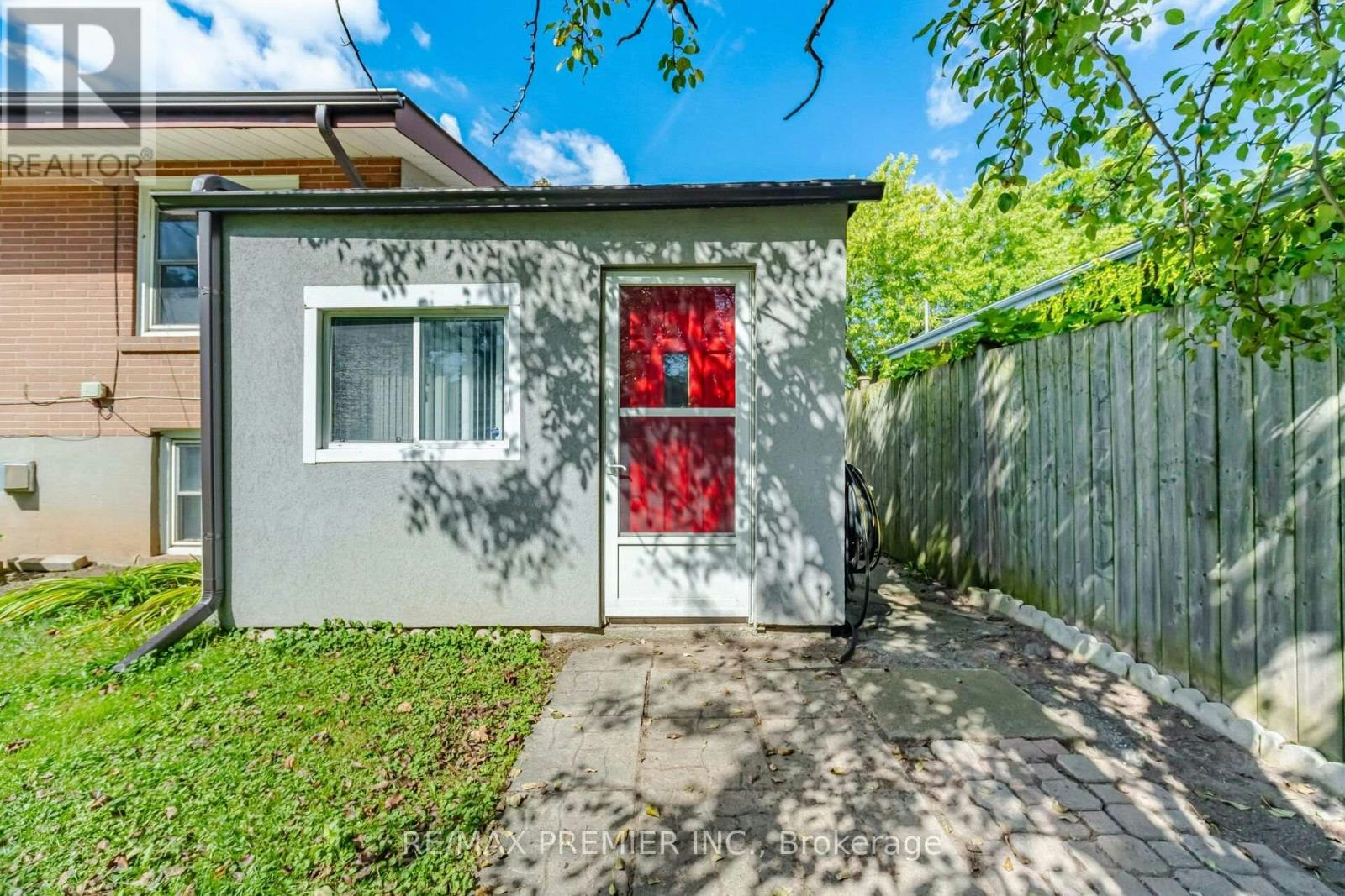 1474 Service Road SOUTH, Mississauga, ON, L5E 1V6 - 3