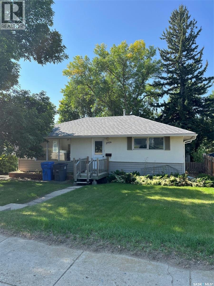 1906 First Street, Estevan, SK, S4A 0H8