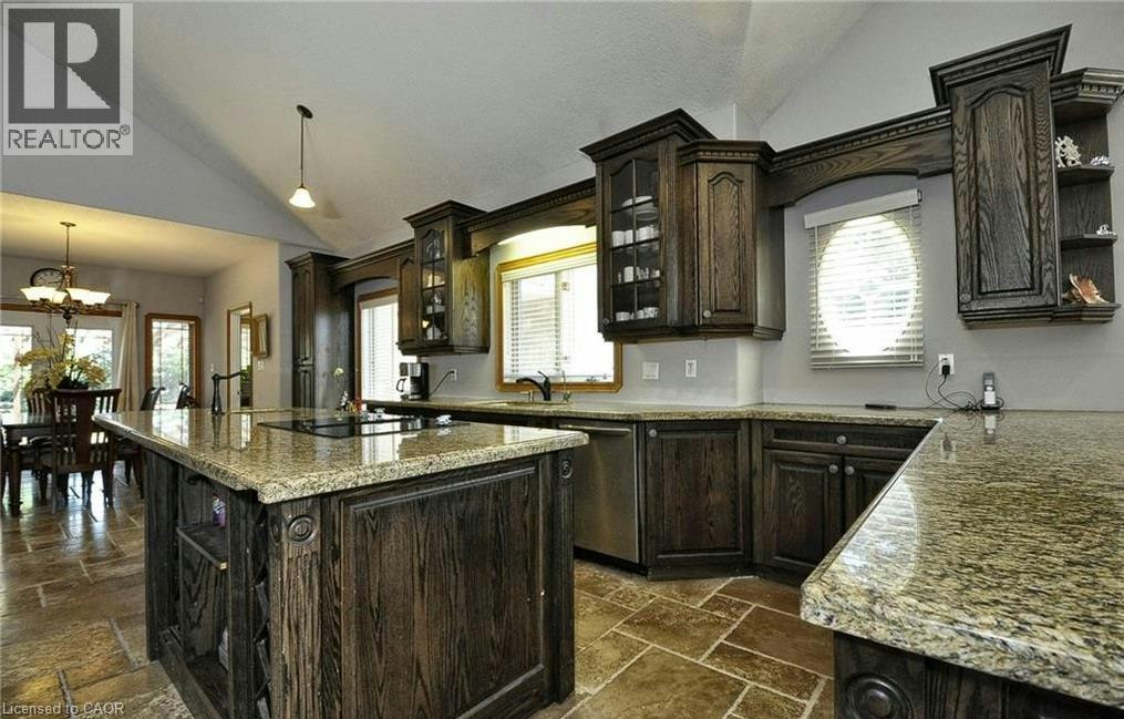 915 Briardean Road, Cambridge, ON, N3H 4R6 - 6