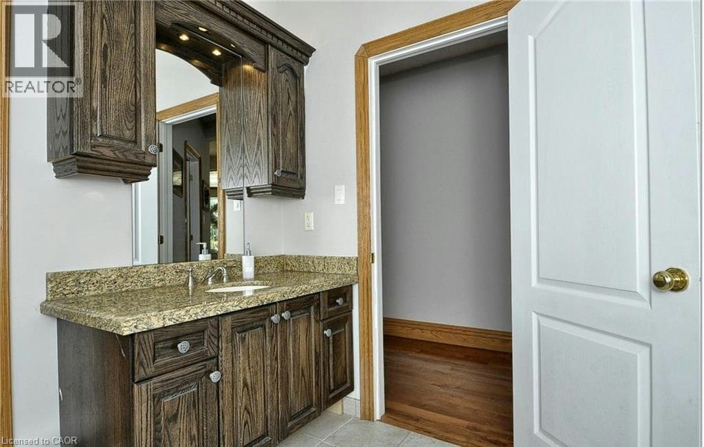 915 Briardean Road, Cambridge, ON, N3H 4R6 - 17