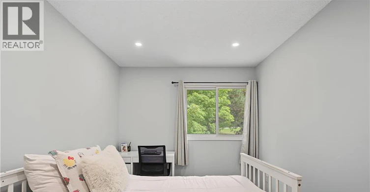 1-15 Green Valley Drive, Kitchener, ON, N2P 1K7 - 35