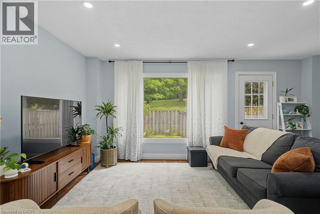 1-15 Green Valley Drive, Kitchener, ON, N2P 1K7 - 17
