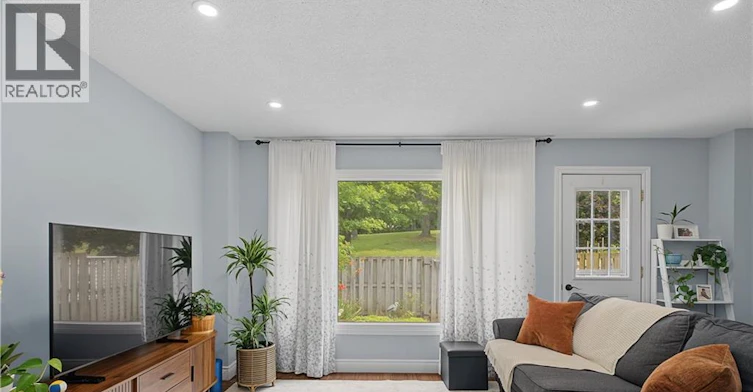 1-15 Green Valley Drive, Kitchener, ON, N2P 1K7 - 17
