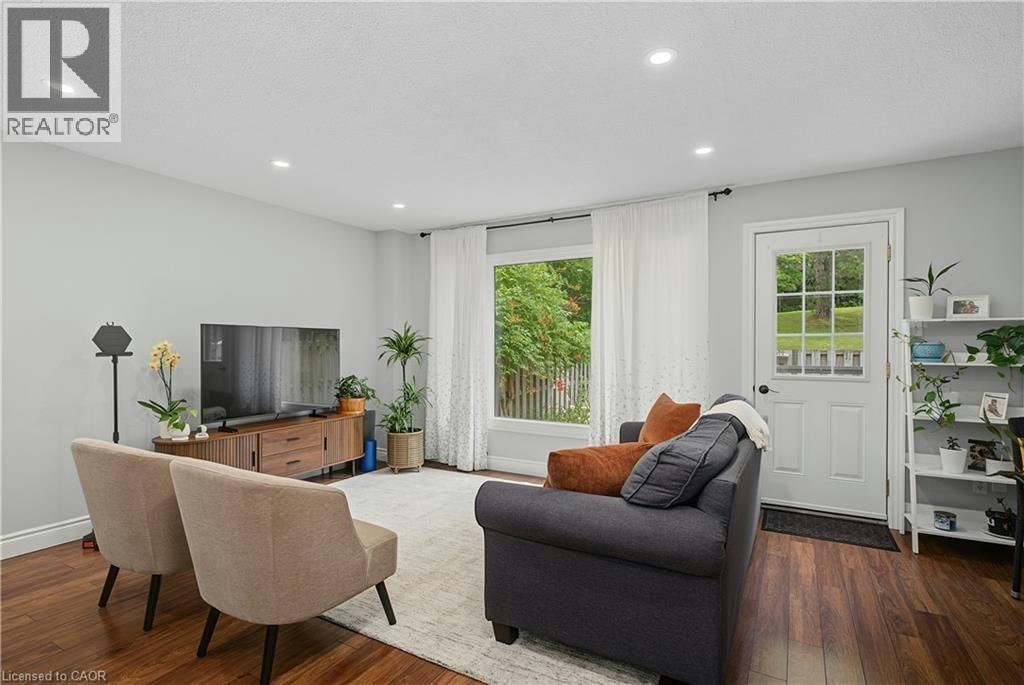1-15 Green Valley Drive, Kitchener, ON, N2P 1K7 - 16