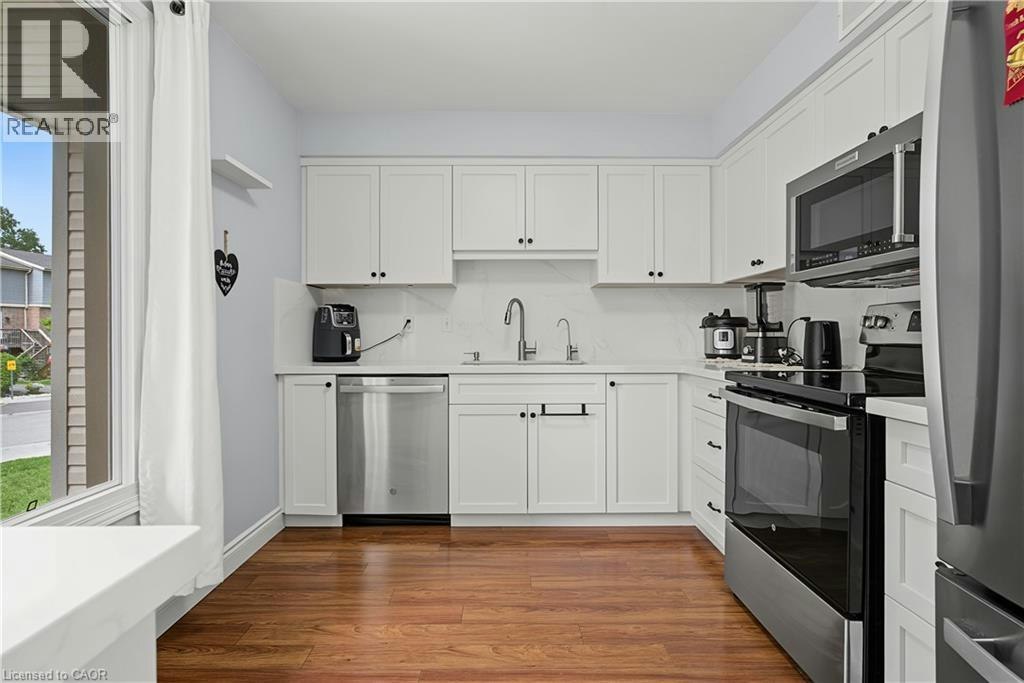 1-15 Green Valley Drive, Kitchener, ON, N2P 1K7 - 7