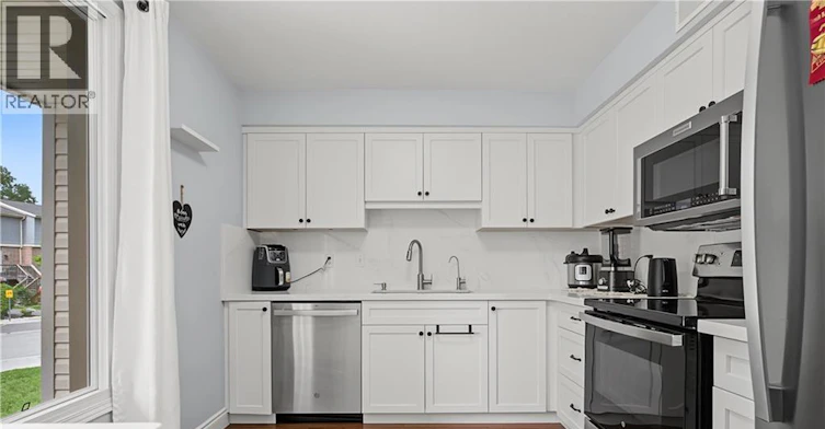 1-15 Green Valley Drive, Kitchener, ON, N2P 1K7 - 7