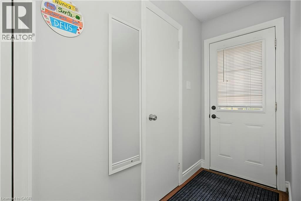1-15 Green Valley Drive, Kitchener, ON, N2P 1K7 - 6