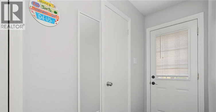 1-15 Green Valley Drive, Kitchener, ON, N2P 1K7 - 6