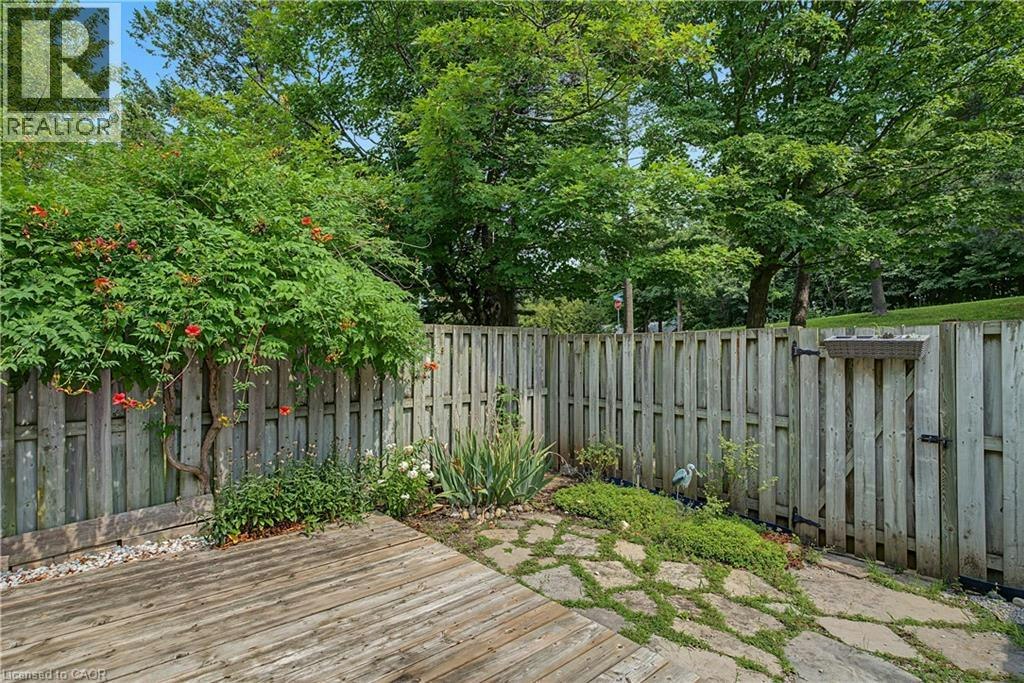 1-15 Green Valley Drive, Kitchener, ON, N2P 1K7 - 45