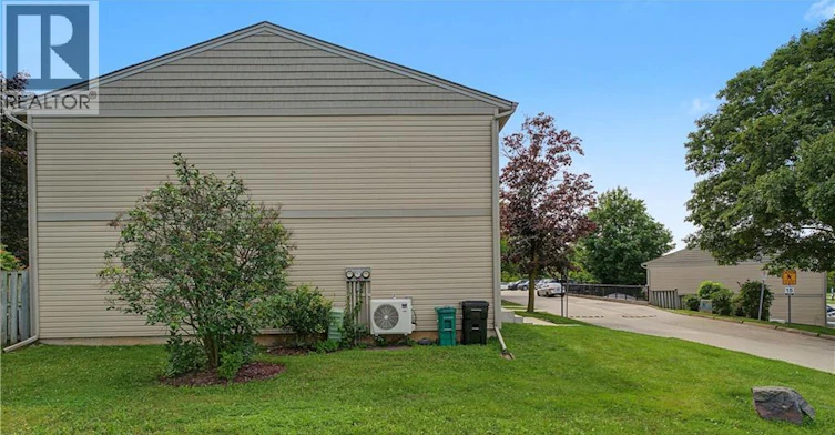1-15 Green Valley Drive, Kitchener, ON, N2P 1K7 - 44