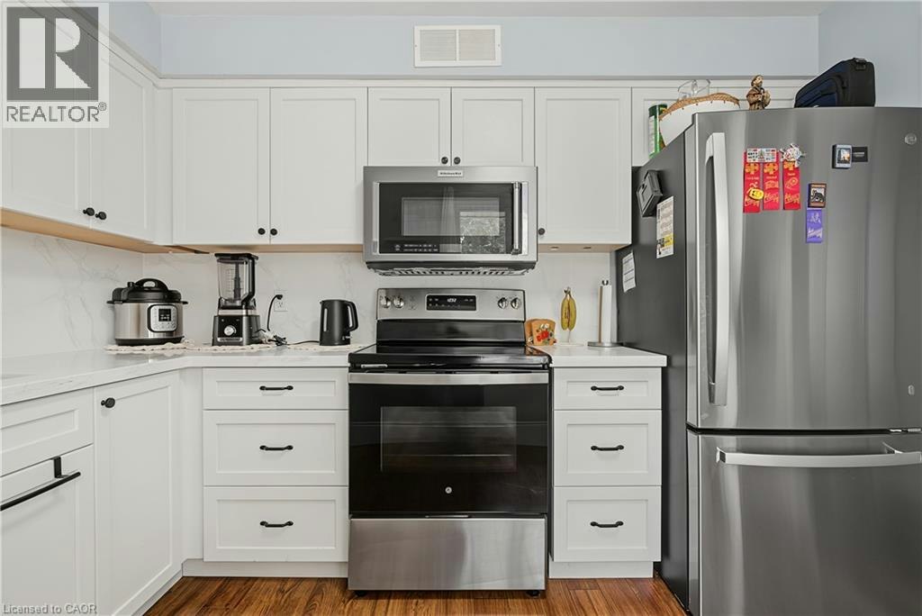 1-15 Green Valley Drive, Kitchener, ON, N2P 1K7 - 9