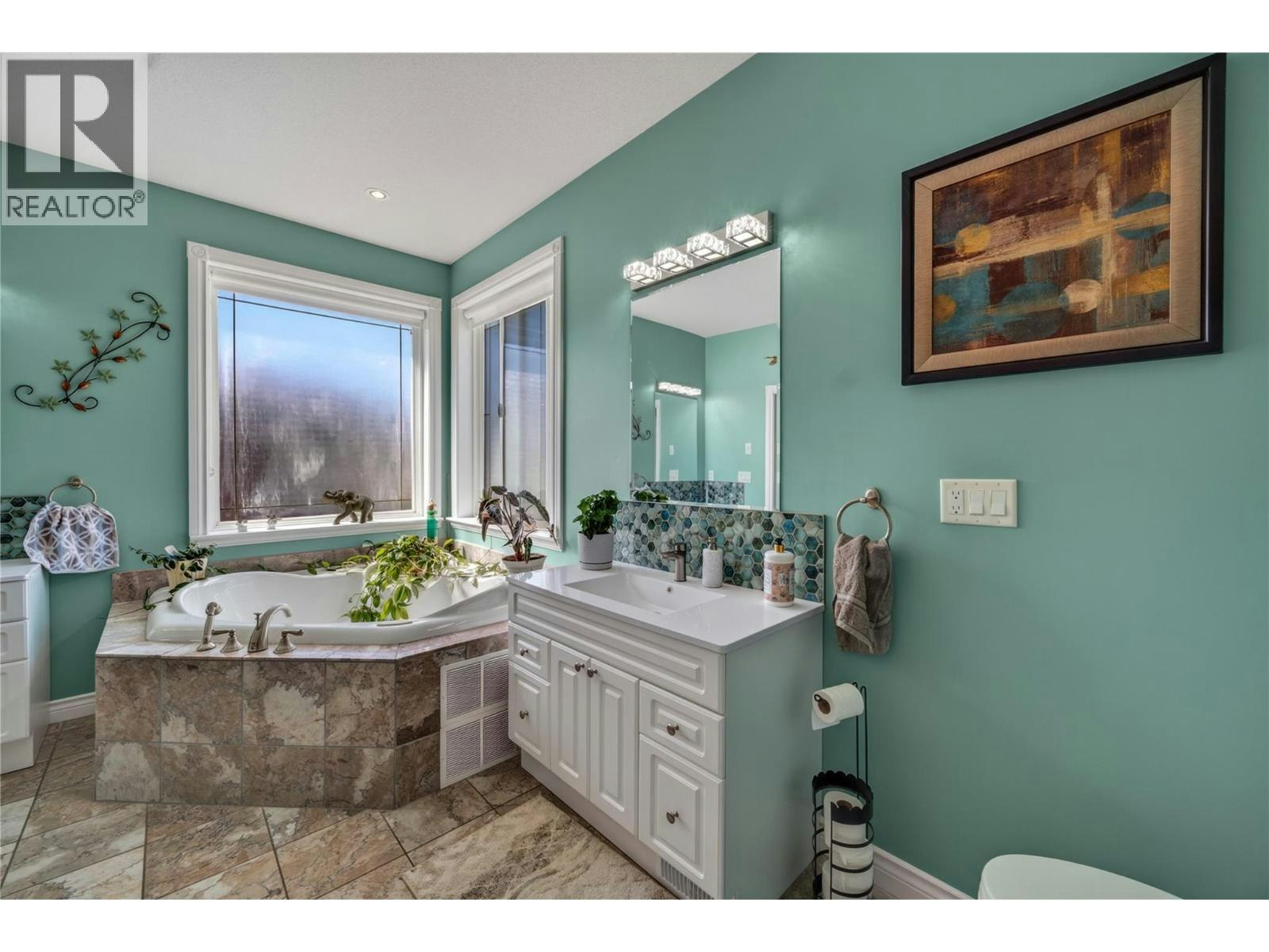 6812 Cabernet Place, Oliver, BC, V0H 1T4 - 21