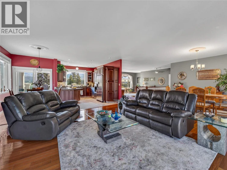 6812 Cabernet Place, Oliver, BC, V0H 1T4 - 2
