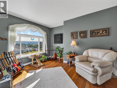 6812 Cabernet Place - 4