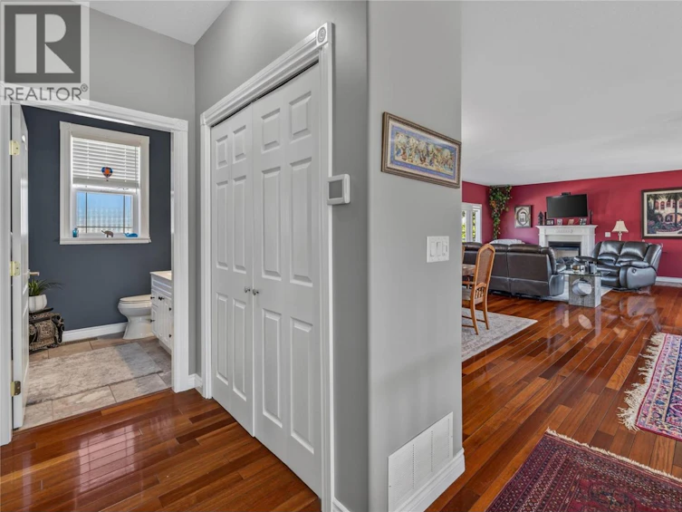 6812 Cabernet Place, Oliver, BC, V0H 1T4 - 16