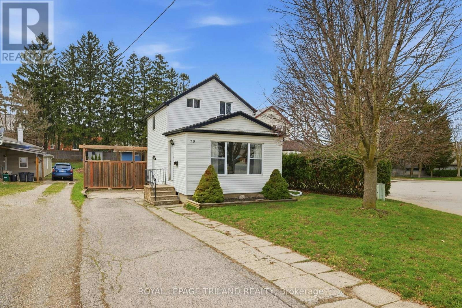 29 Marlboro Street, Woodstock, ON, N4S 7E3